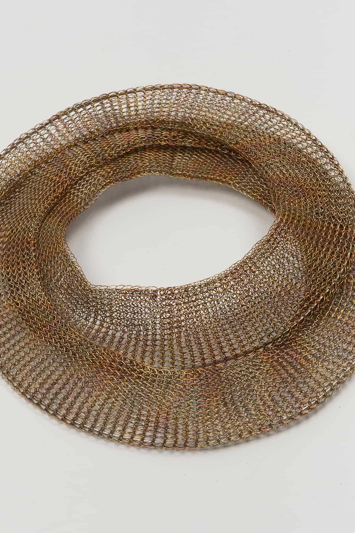 Collar Jade latón