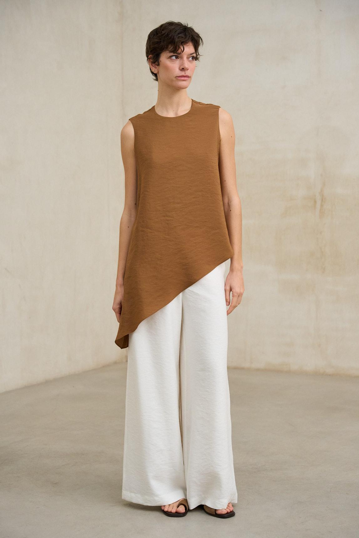 Top Aristea cobre
