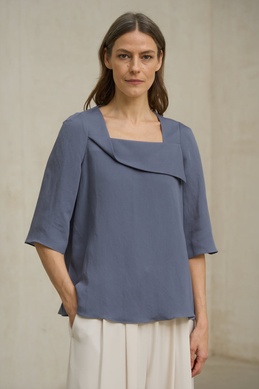 Blusa Yaren azul índigo