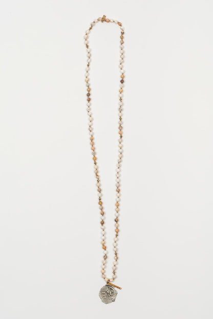 Collar Arvyn beige claro