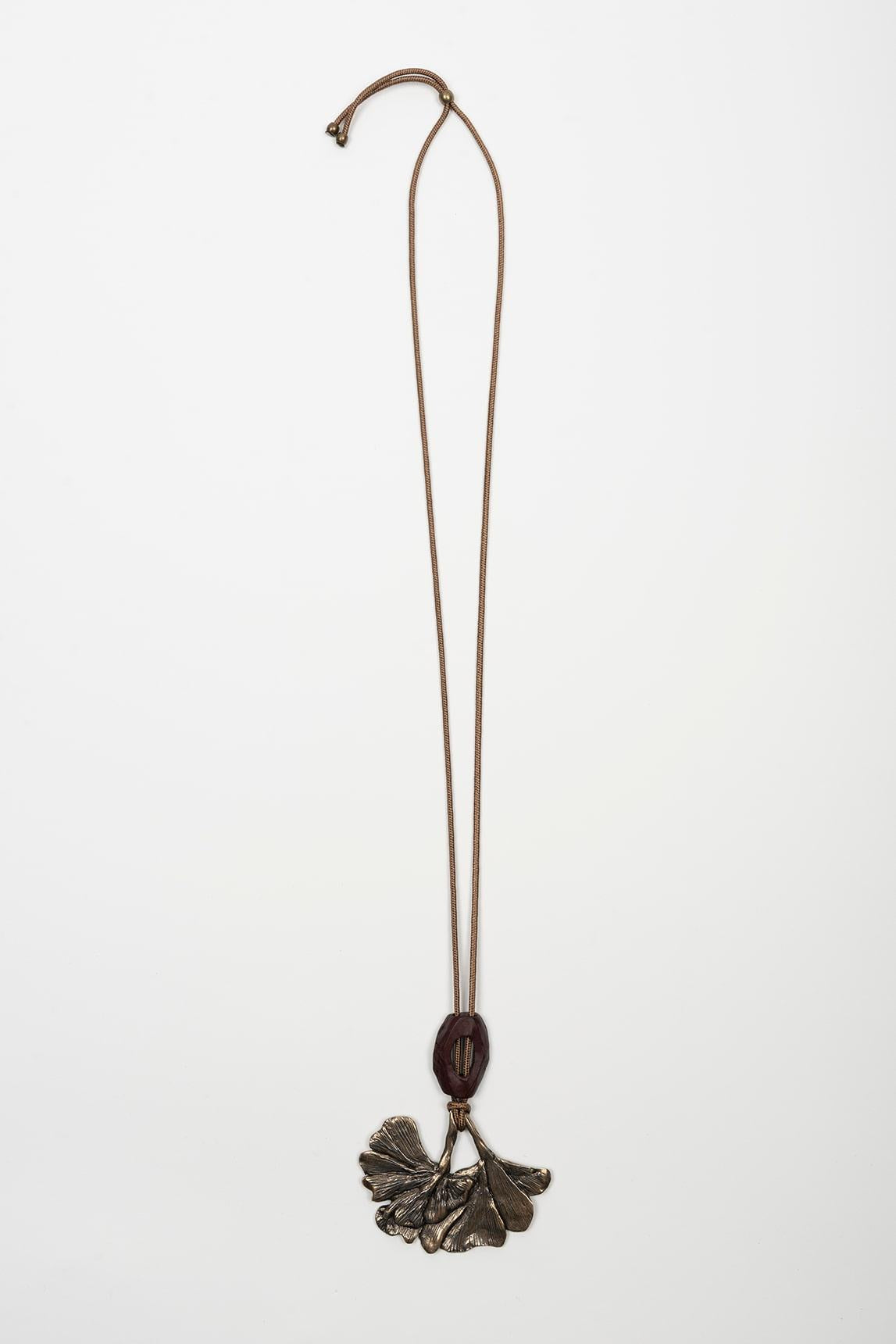 Collar Gineva Latón