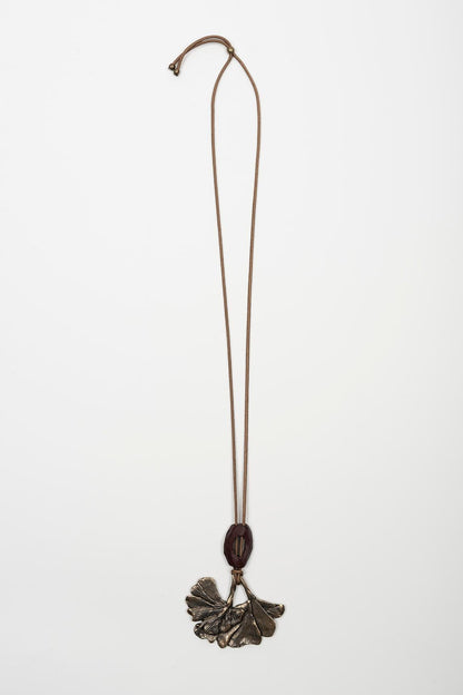 Collar Gineva Latón