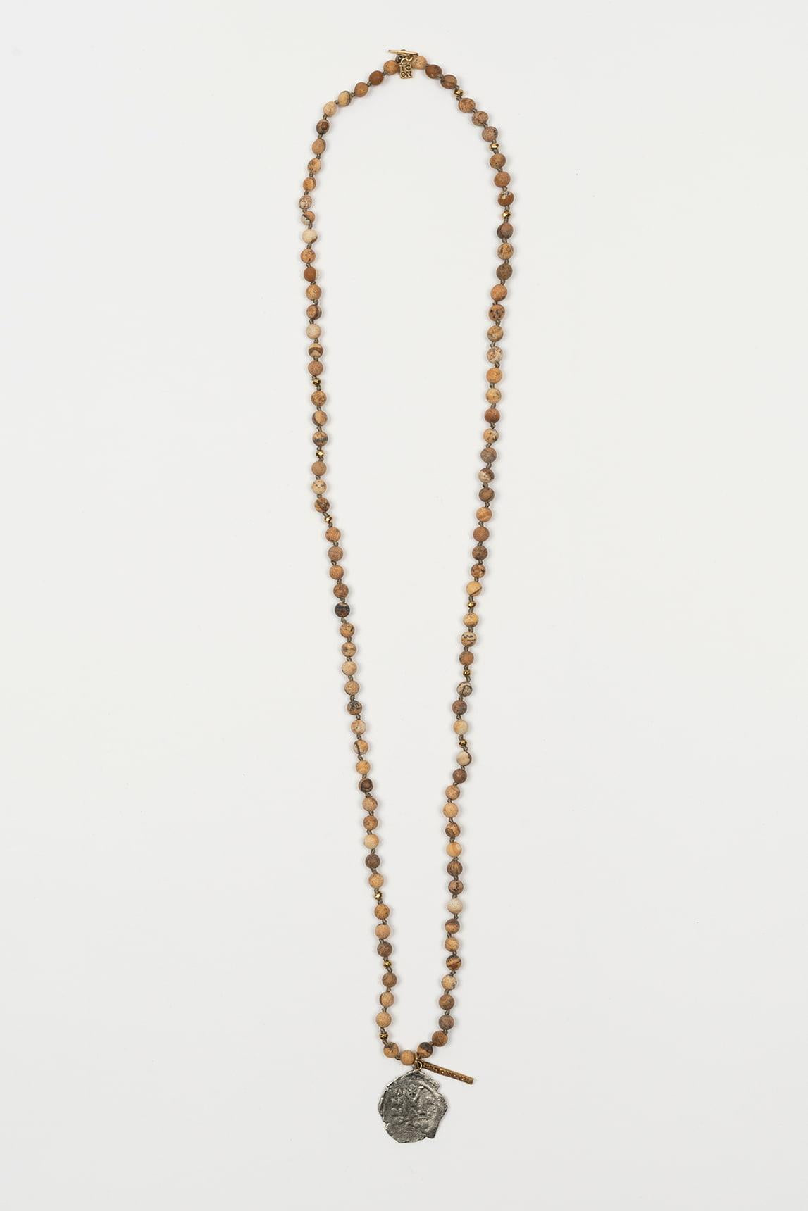 Collar Arvyn arena