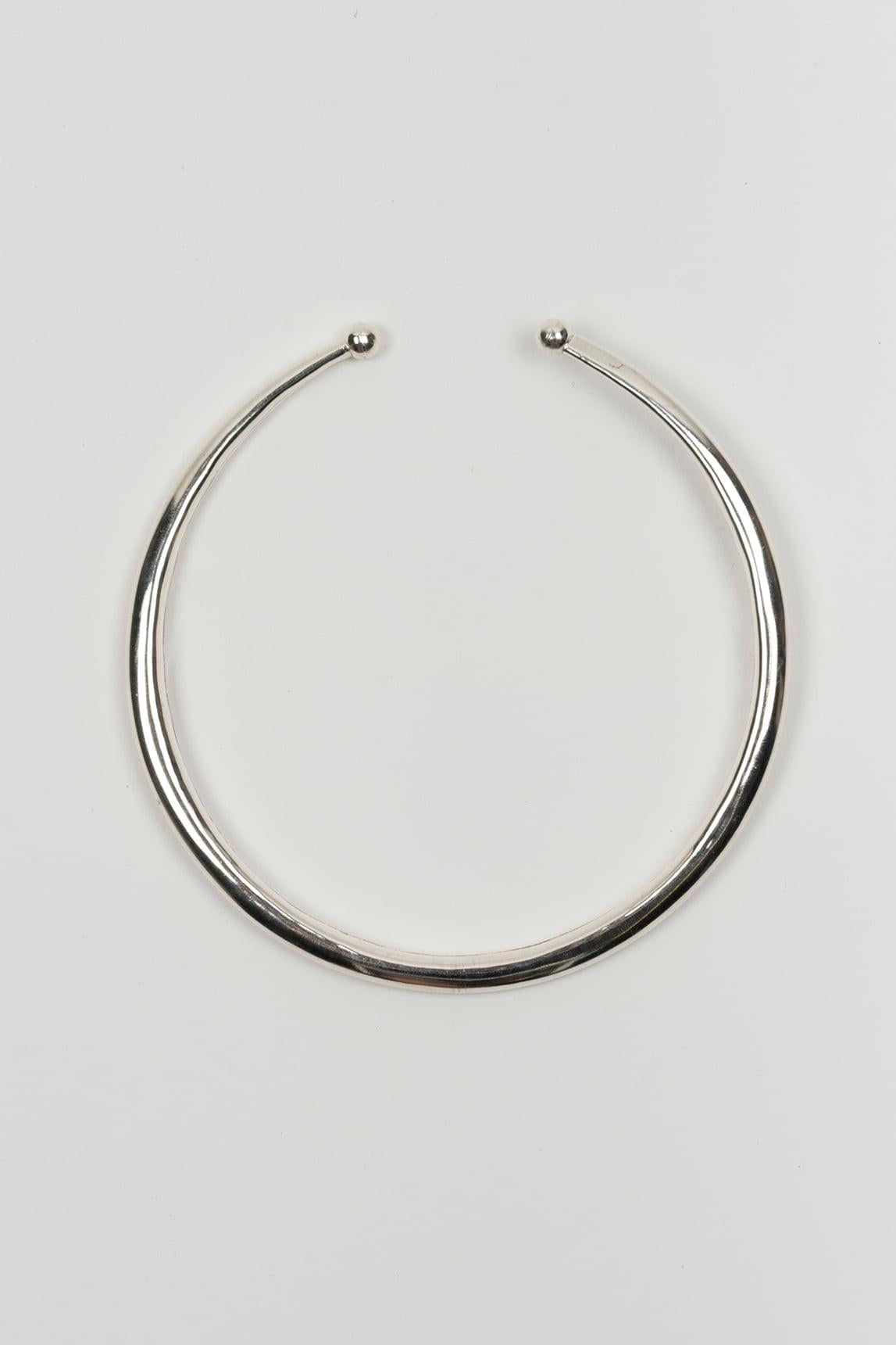 Collar Névora Rivera plateado