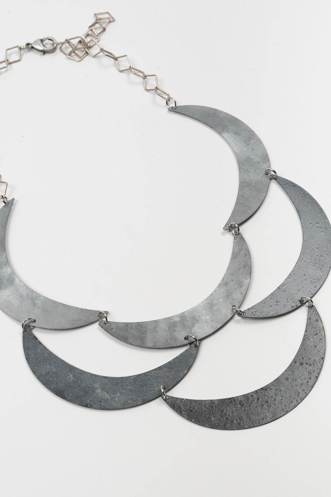 Collar FL Private Collection media luna