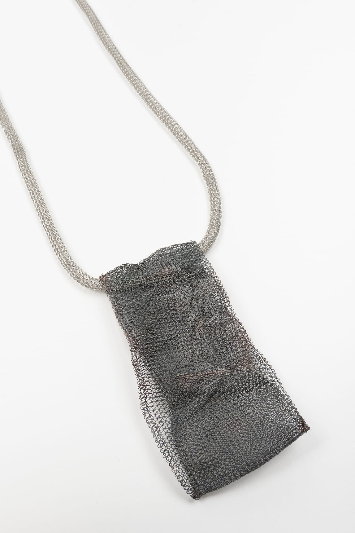 Collar Aura malla gris