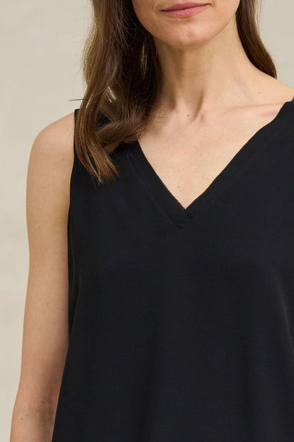 Top Inès negro