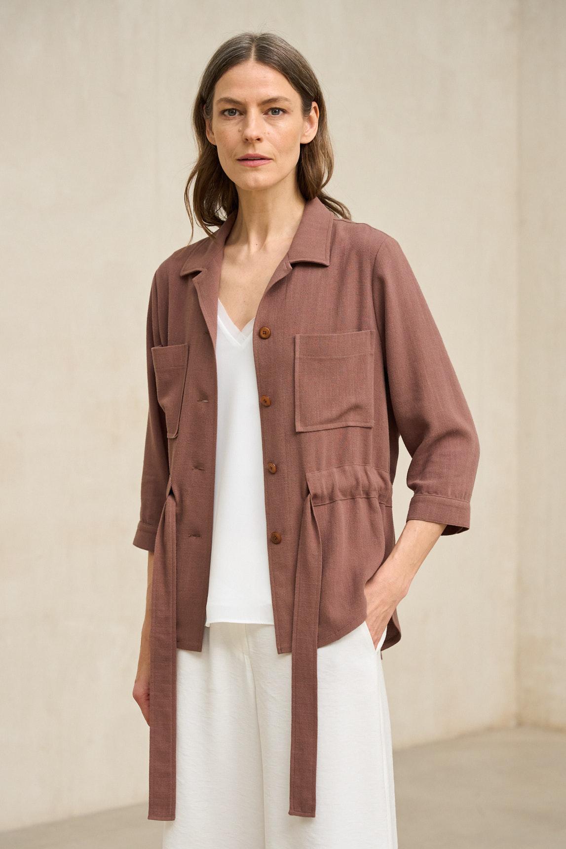 Chaqueta Elvaya terracota