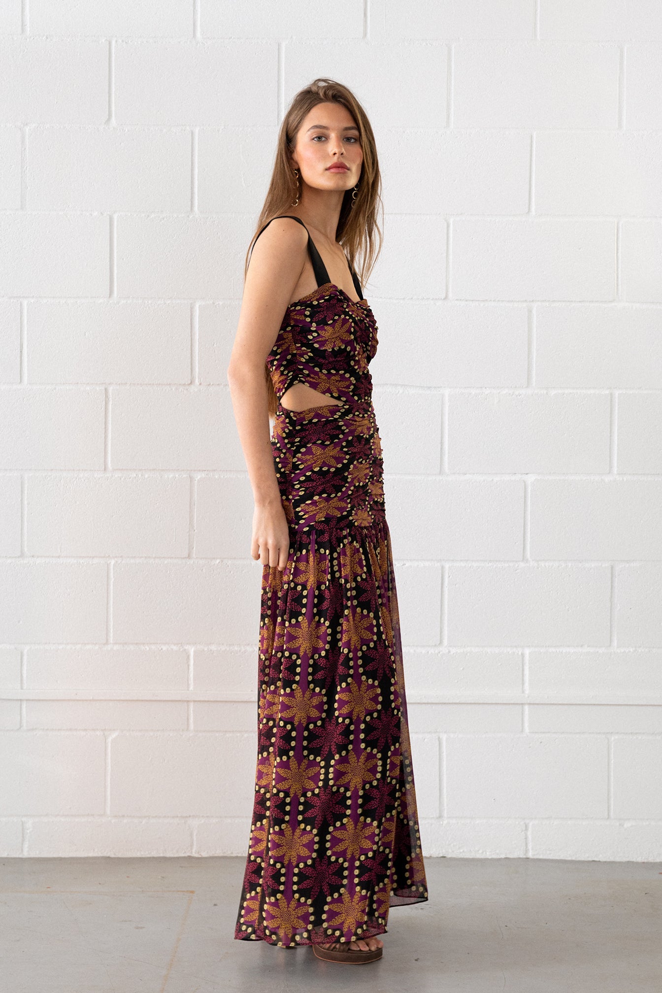 VESTIDO MIDI CUT OUTS MAURA