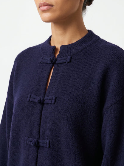 CHAQUETA ARMONIAS PREMIUM CIERRE ALAMARES