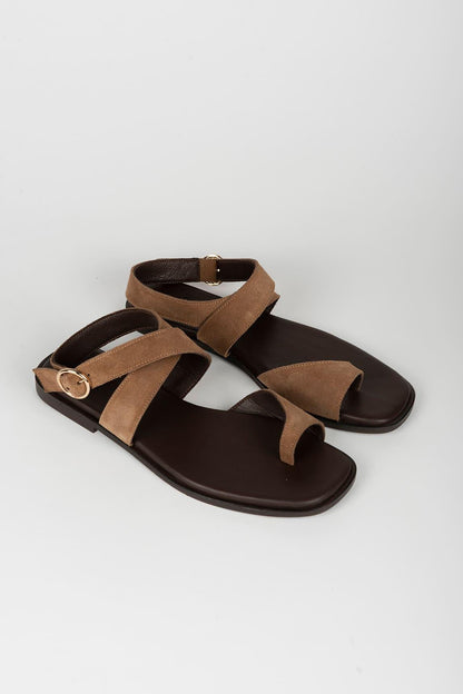 Sandalia Eryon camel
