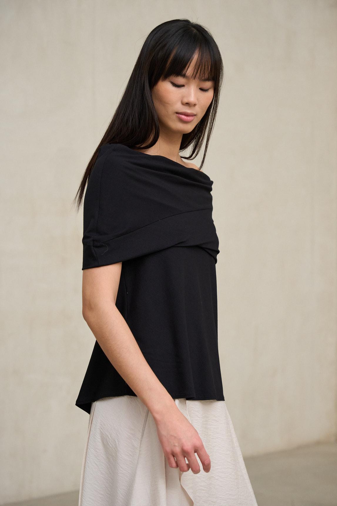 Camiseta Oryen negro