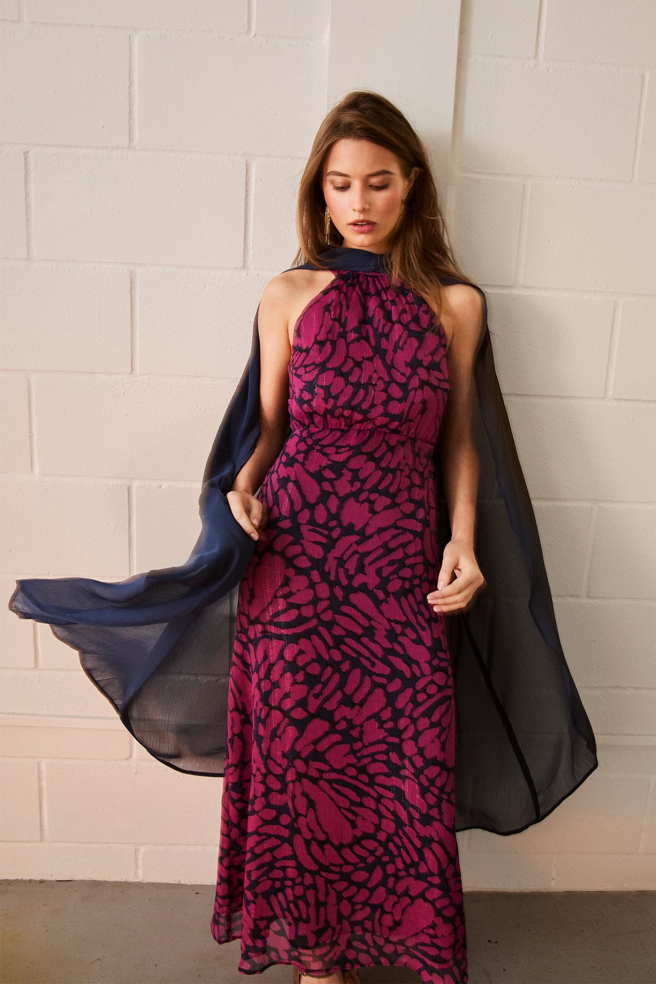 VESTIDO MIDI HALTER VICTORIA