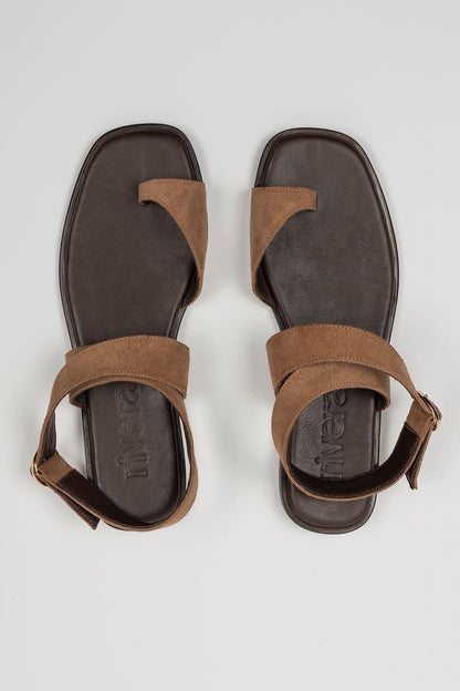 Sandalia Eryon camel