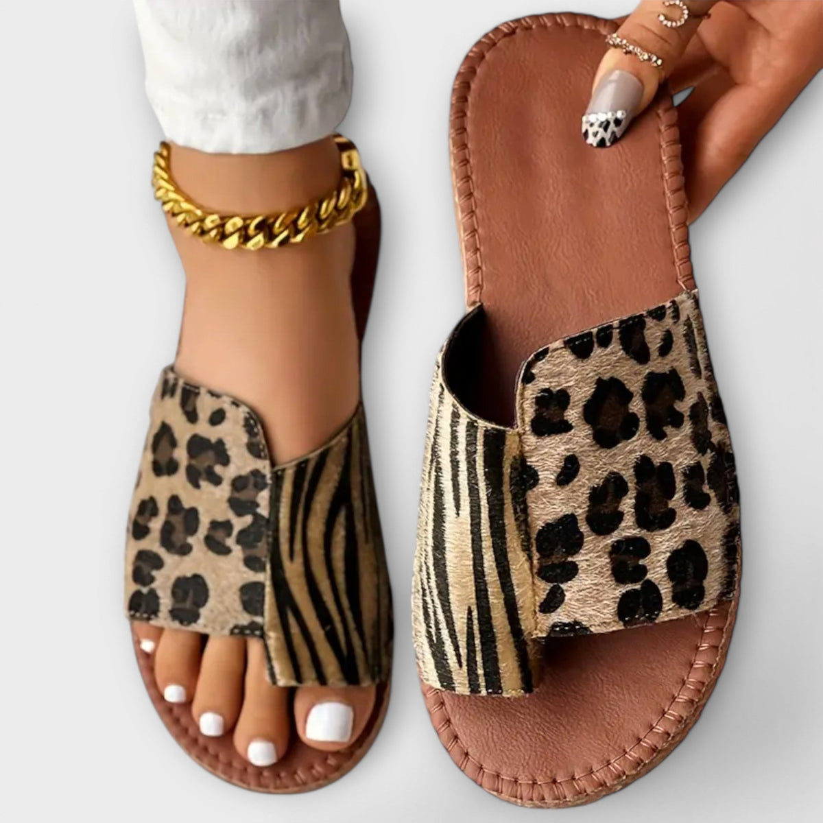 Pilar - Sandalias Bicolores con Estampado de Leopardo