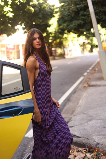 VESTIDO MIDI HALTER PUNTO