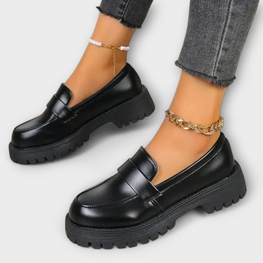 Andrea - Mocasines Femeninos con Diseño Ortopédico y Tacones de Satén