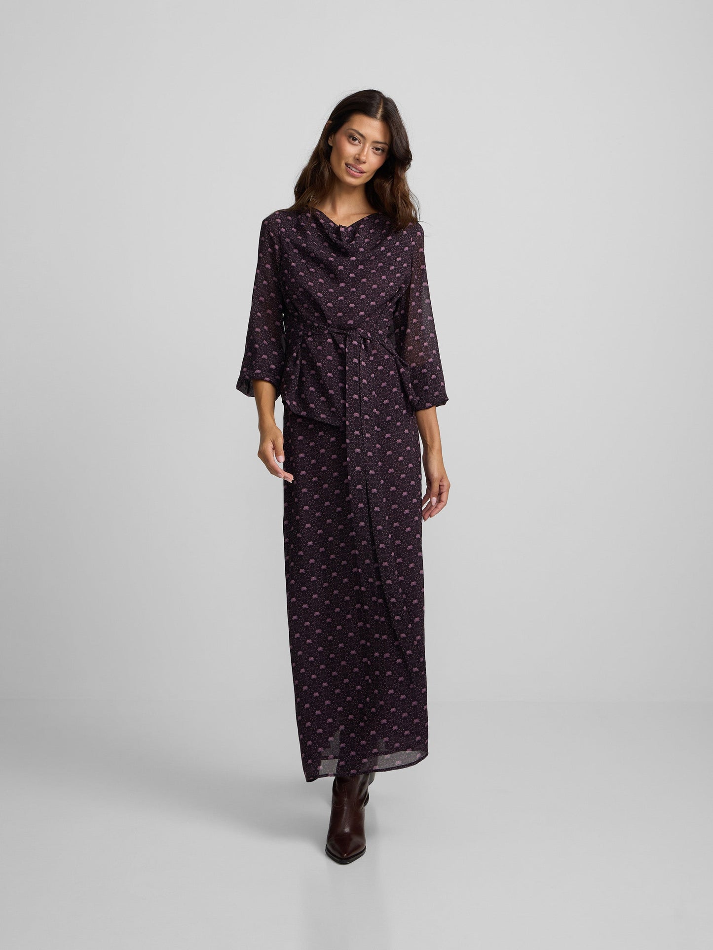 Falda midi lazada estampado morado