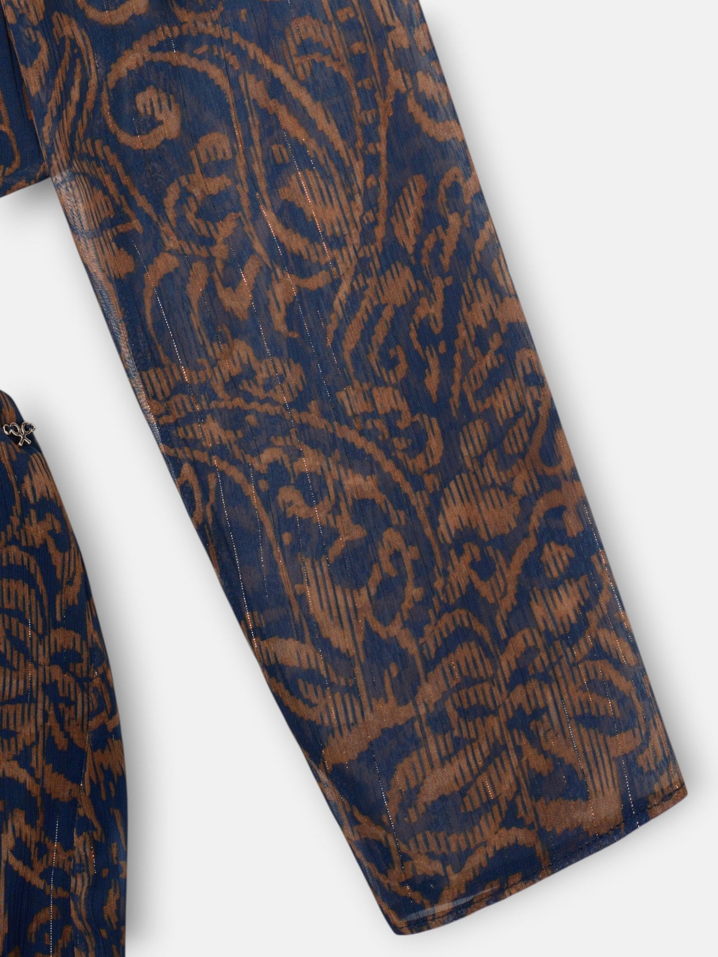 Vestido cut out estampado cachemir azul