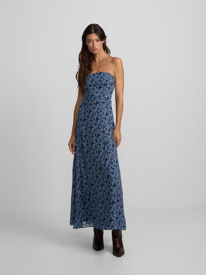Vestido largo palabra de honor flores azul