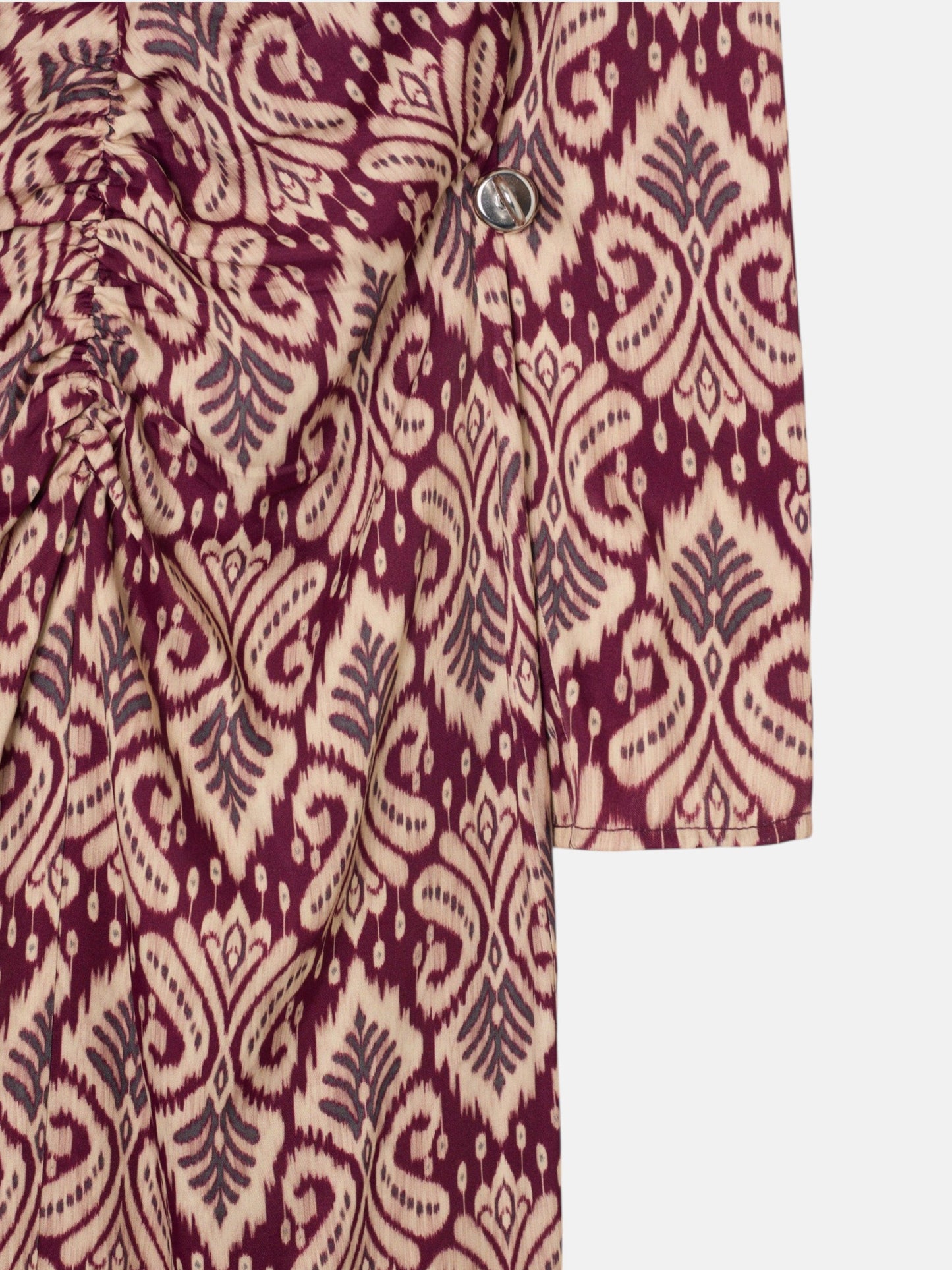 Vestido largo drapeado estampado ikat granate