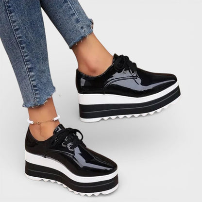 Petra | Zapatillas con plataforma y suela blanda