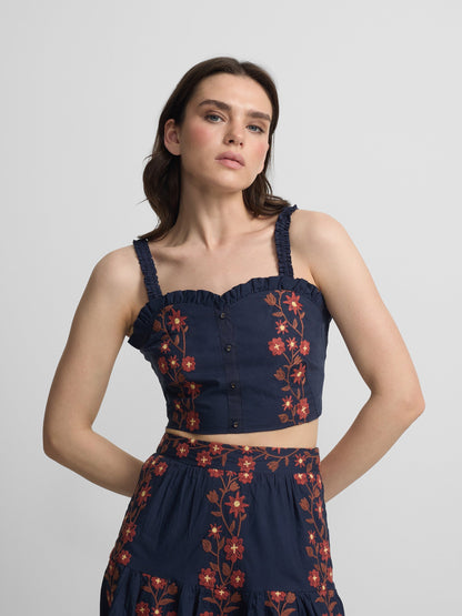 Top flores bordadas azul