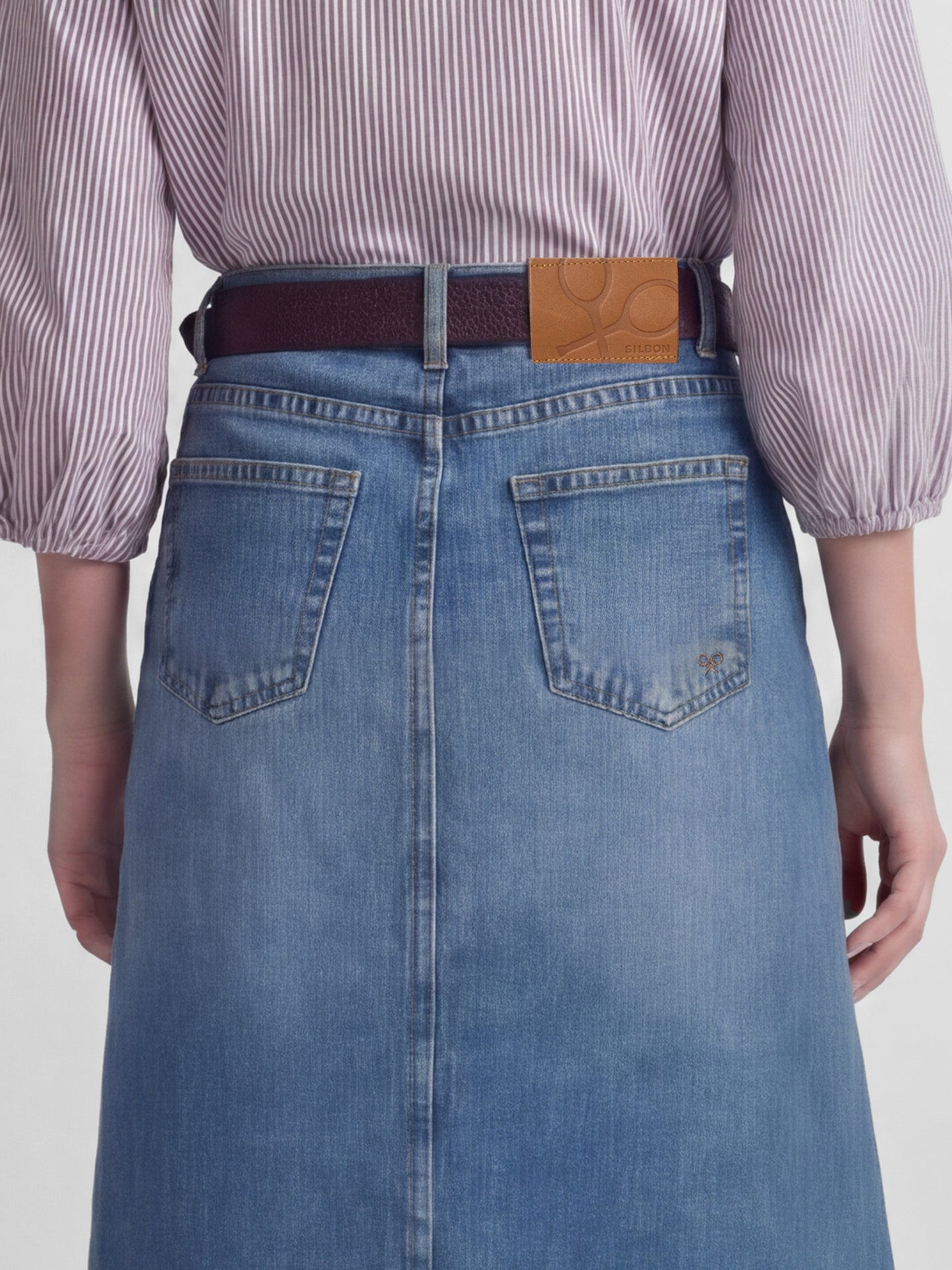 Falda midi recta abertura lateral denim