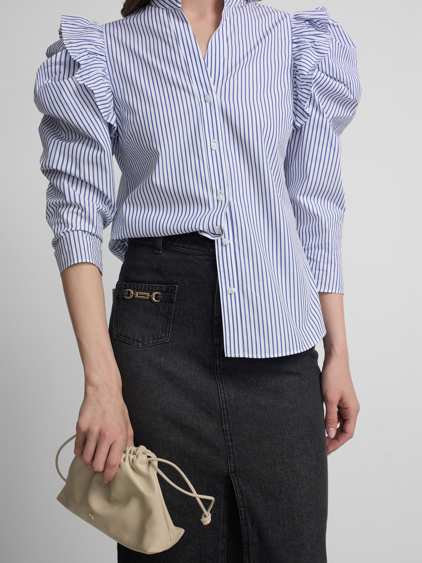 Falda midi recta hebilla denim gris