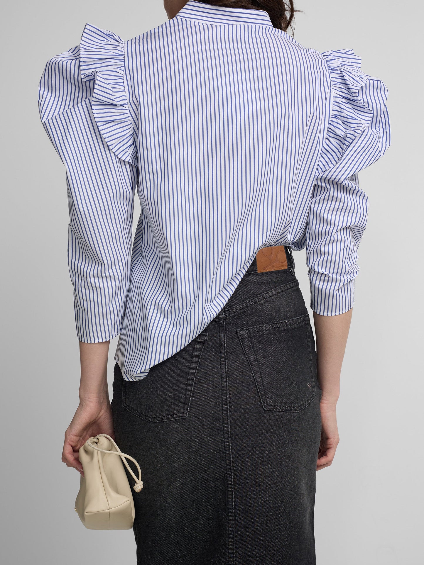 Falda midi recta hebilla denim gris