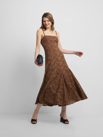 Vestido midi bordados marron