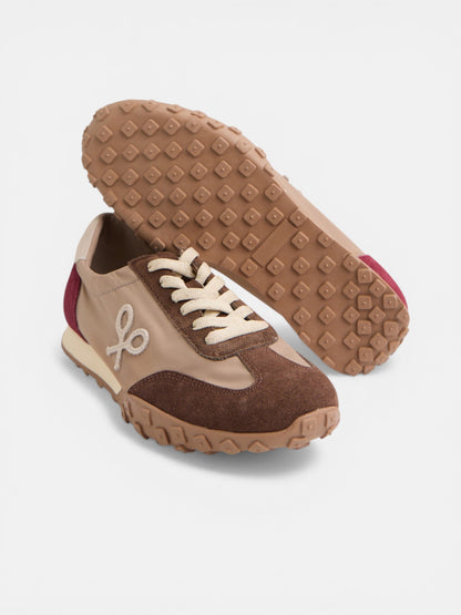Zapatilla running marrones