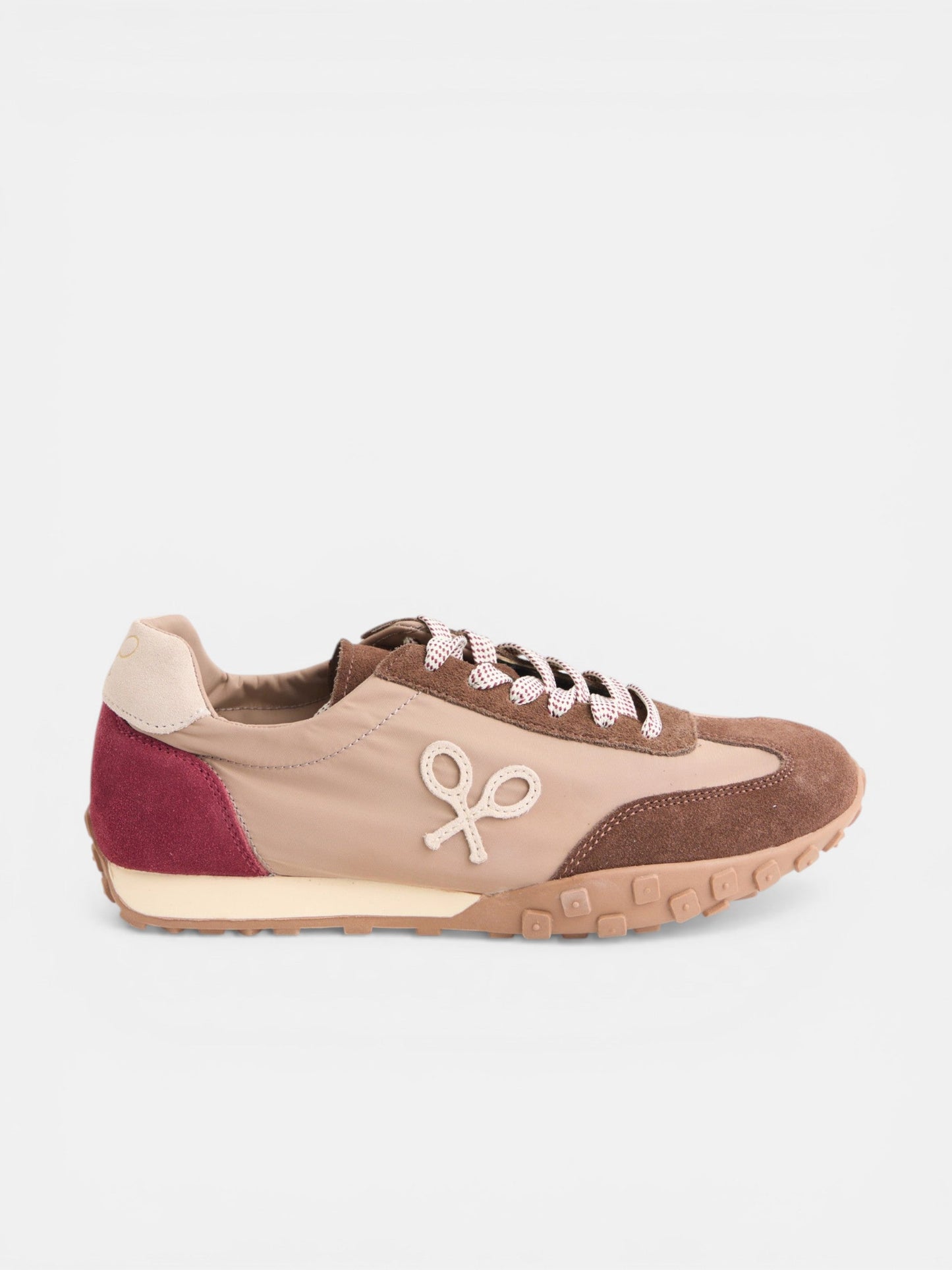 Zapatilla running marrones