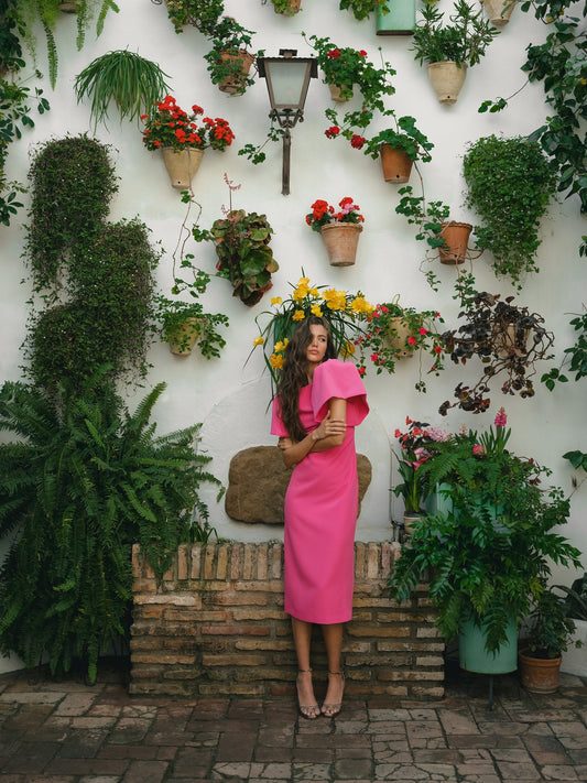 Vestido event collection midi manga abullonada rosa