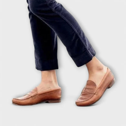 Blanca - Mocasines Clásicos Femeninos