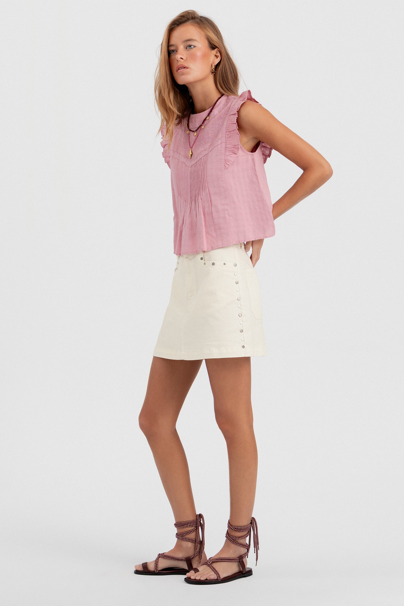 BLUSA BORDADA JARETAS