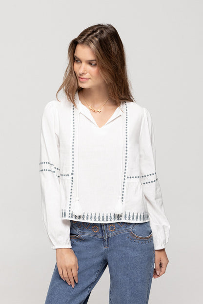BLUSA BORDADOS CONTRASTE