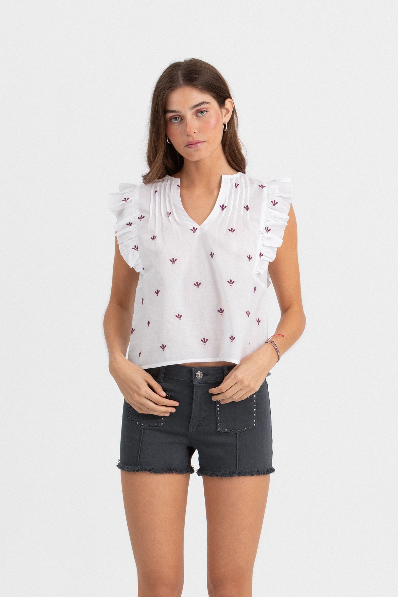 BLUSA DETALLE BORDADO ABALORIO