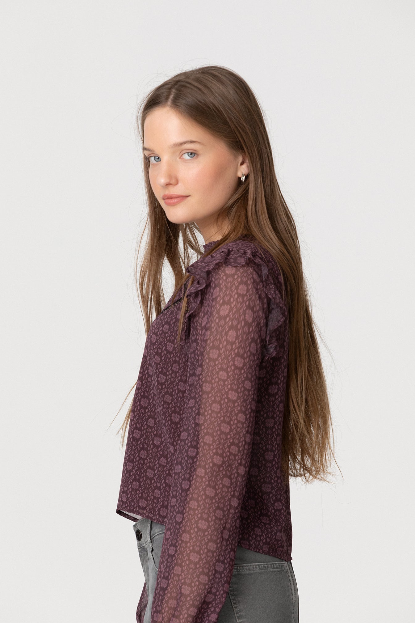 BLUSA ESTAMPADA DETALLE ENTREDOS