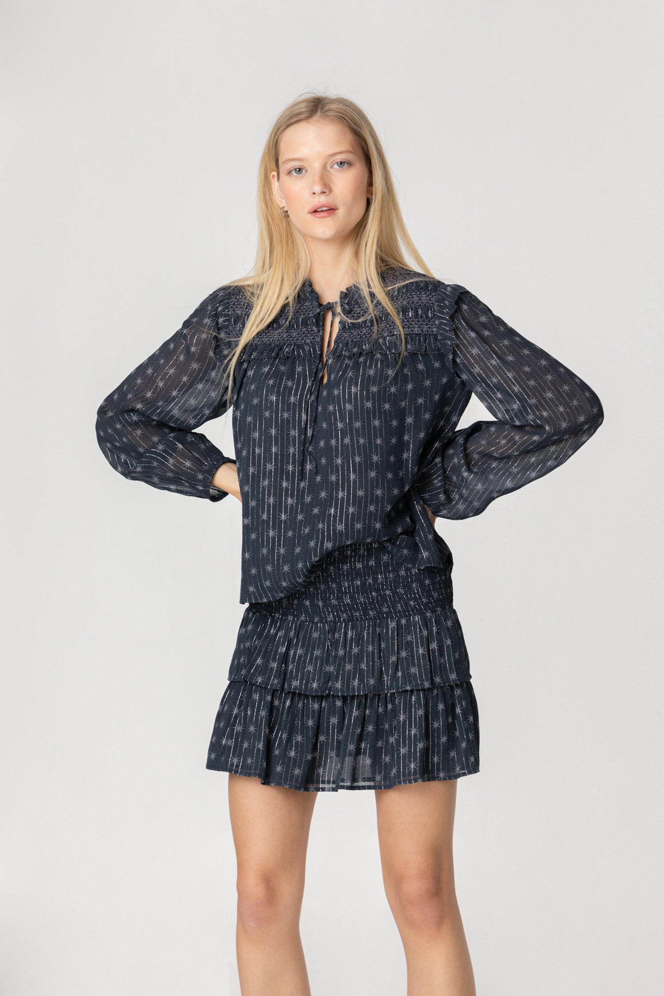 BLUSA ESTAMPADA FRUNCES