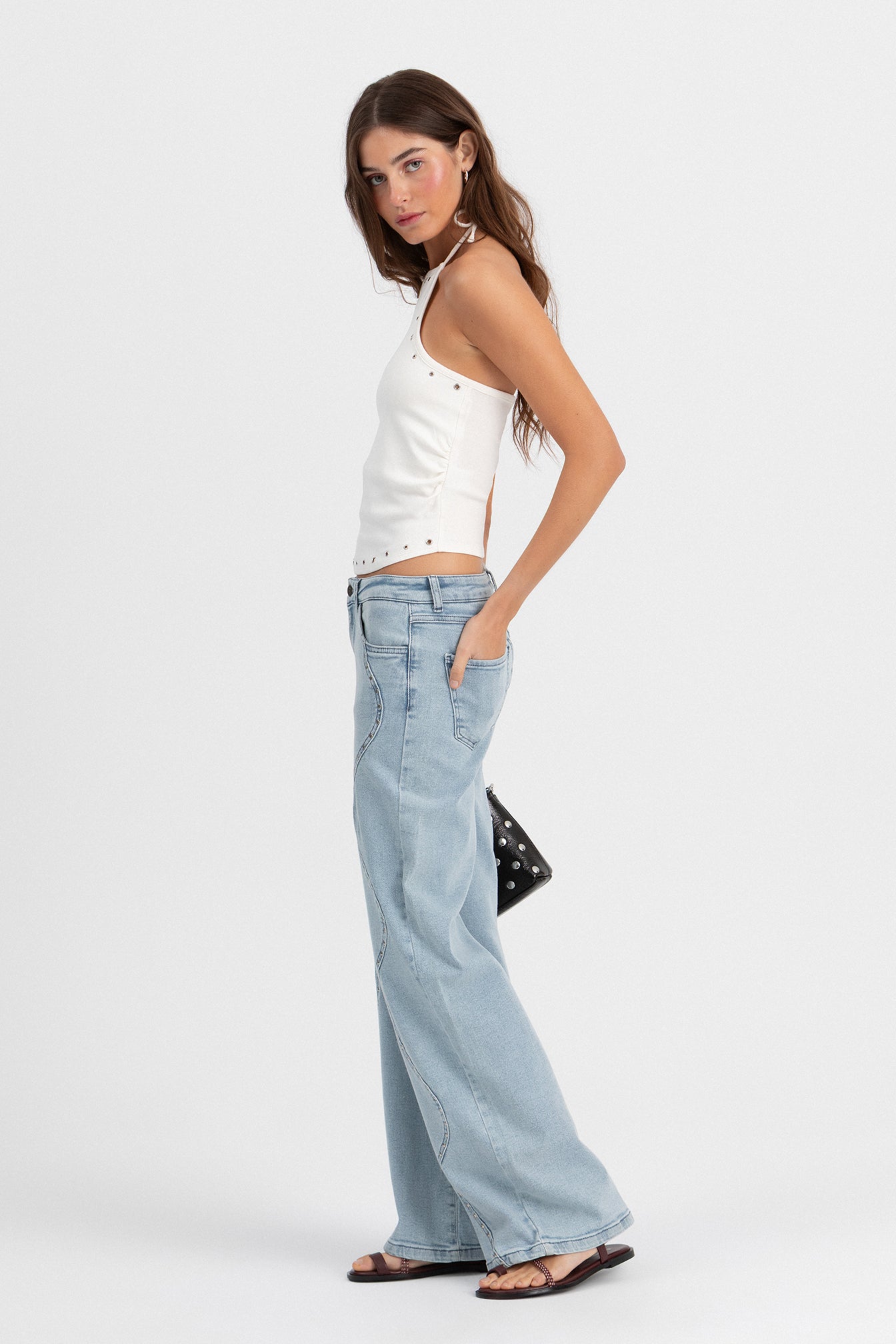 TOP FRUNCE EYELETS