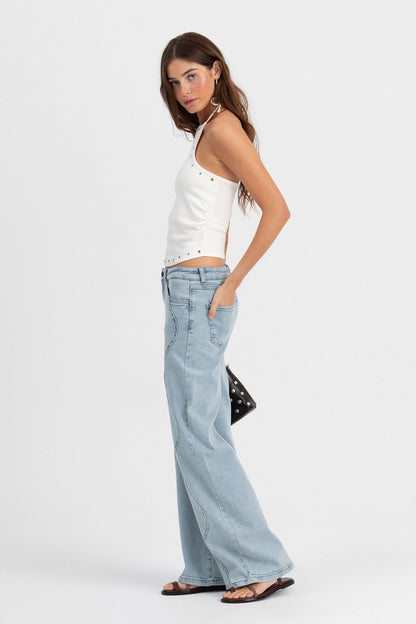 TOP FRUNCE EYELETS