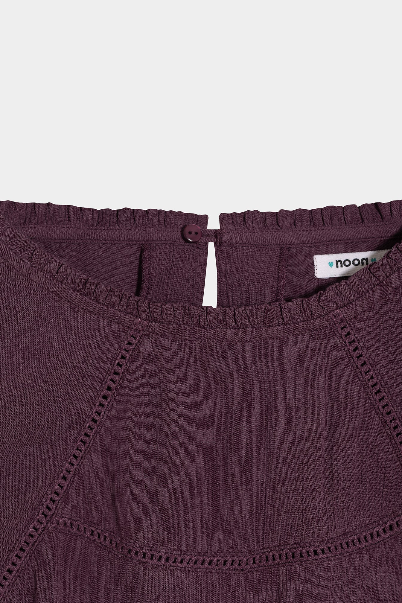 BLUSA VOLANTE DETALLES