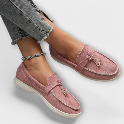 Alicia - Mocasines Femeninos Beiges con Cordón Decorativo