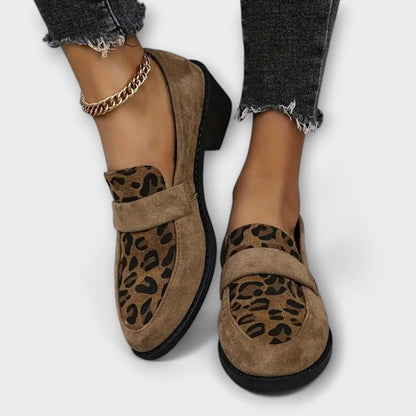 Alejandra - Zapatos de mujer elegantes con patrón de leopardo