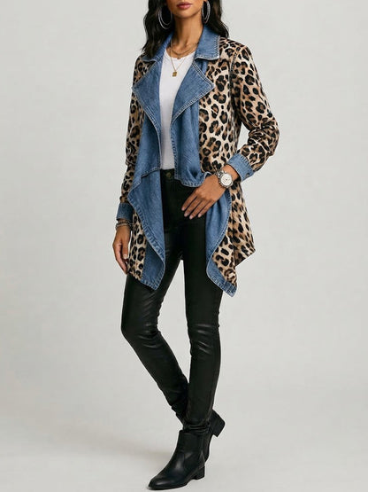 Victoria | Chaqueta de media longitud con paneles de estampado de leopardo y denim desgastado