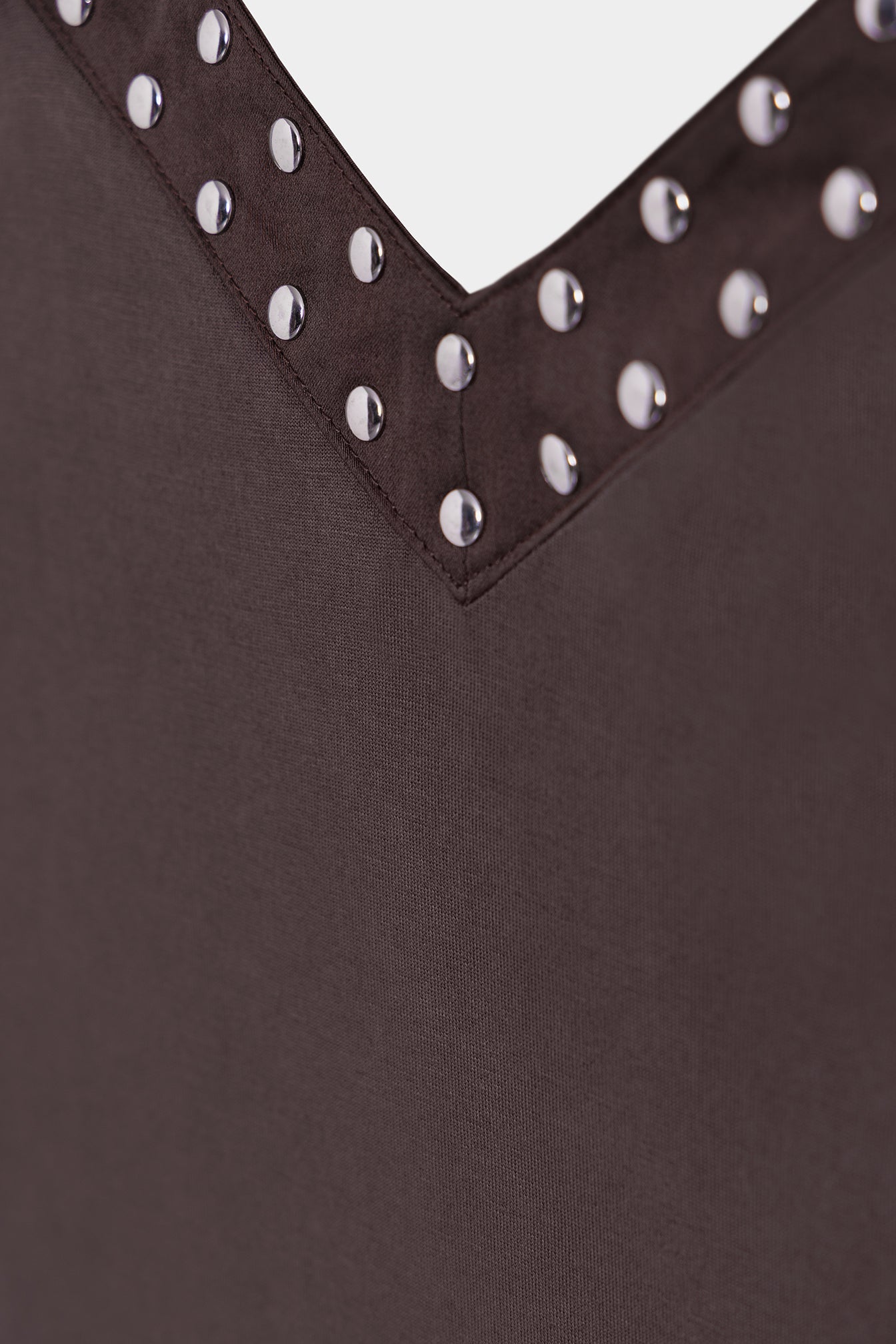VESTIDO MODAL TACHAS ESCOTE